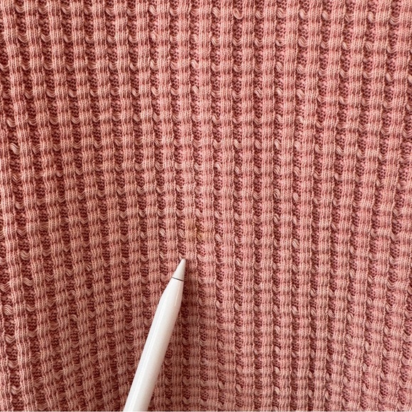 🎅 3/$15 American Eagle Pink Waffle Knit Sweater - Picture 4 of 12